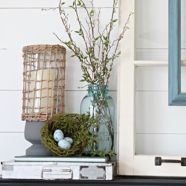 Our spring Mantel and advice for decorating with your thrifted finds today #ontheblog 
It's #thriftstorechallenge Day!